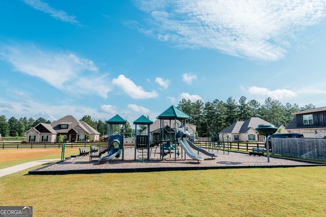 243 Flowing Meadows Drive, Kathleen, GA 31047