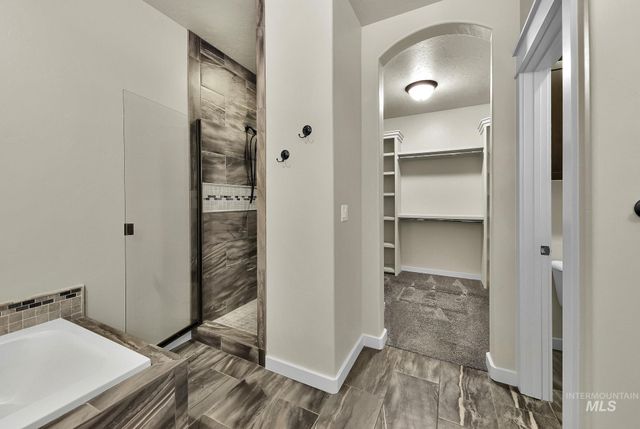 5971 E Black Gold St, Boise, ID 83716