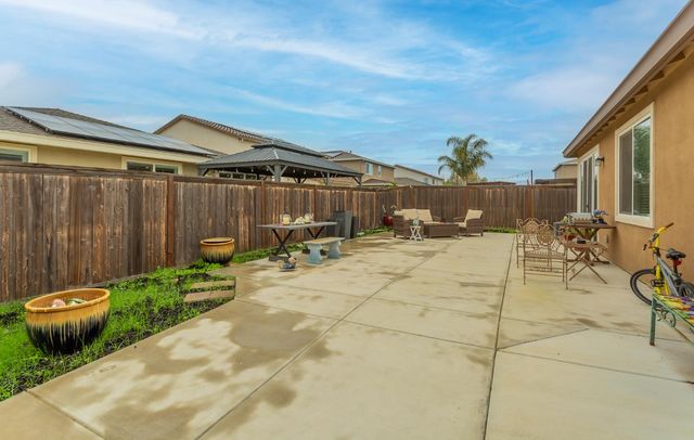 8801 Prelude Way, Elk Grove, CA 95757