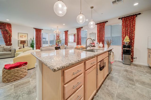 8801 Prelude Way, Elk Grove, CA 95757