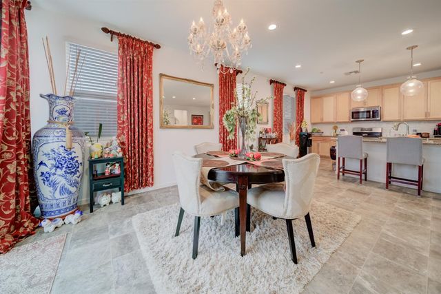 8801 Prelude Way, Elk Grove, CA 95757