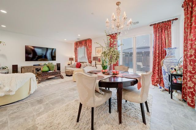 8801 Prelude Way, Elk Grove, CA 95757