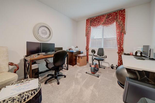 8801 Prelude Way, Elk Grove, CA 95757