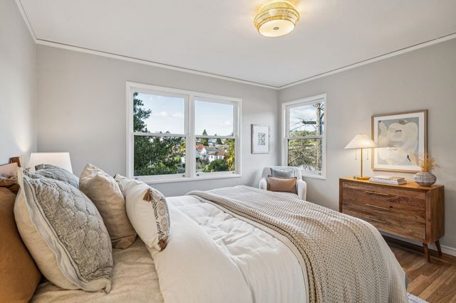 5275 Proctor Avenue, Oakland, CA 94618