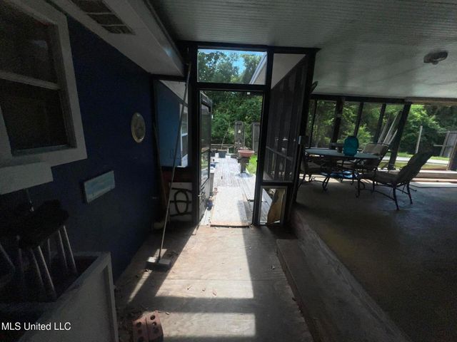 207 Vacation Lane, Waveland, MS 39576