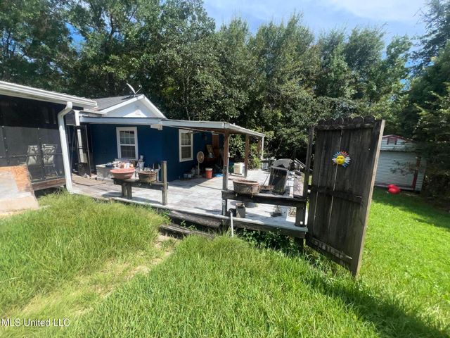 207 Vacation Lane, Waveland, MS 39576