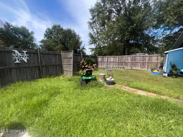 207 Vacation Lane, Waveland, MS 39576