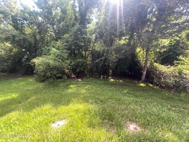 207 Vacation Lane, Waveland, MS 39576