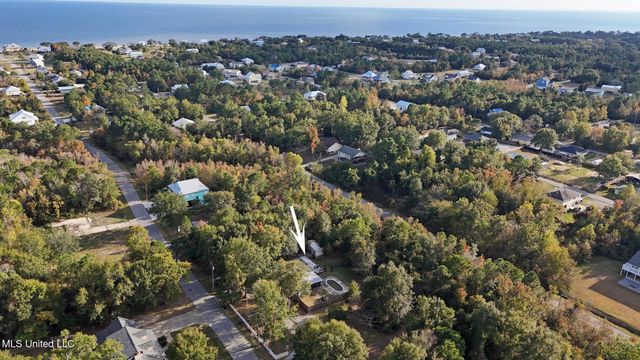 207 Vacation Lane, Waveland, MS 39576