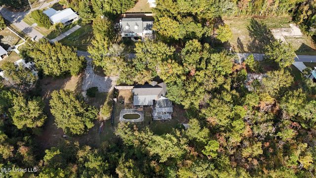 207 Vacation Lane, Waveland, MS 39576