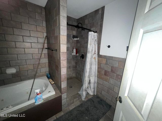 207 Vacation Lane, Waveland, MS 39576