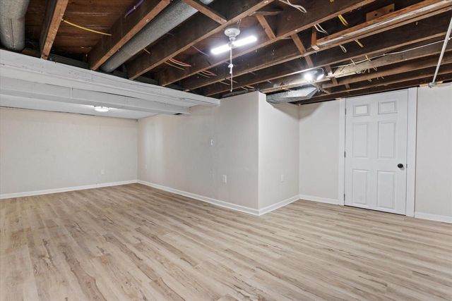250 N Henninger STREET, Mayville, WI 53050