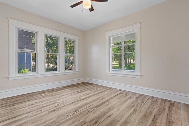 250 N Henninger STREET, Mayville, WI 53050