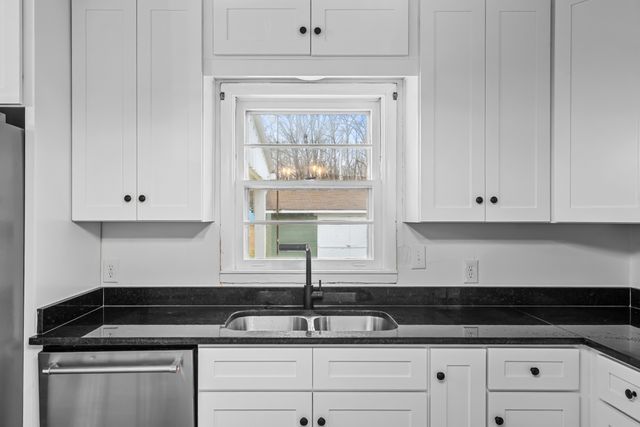 1544 Midway Rd, Sewanee, TN 37375