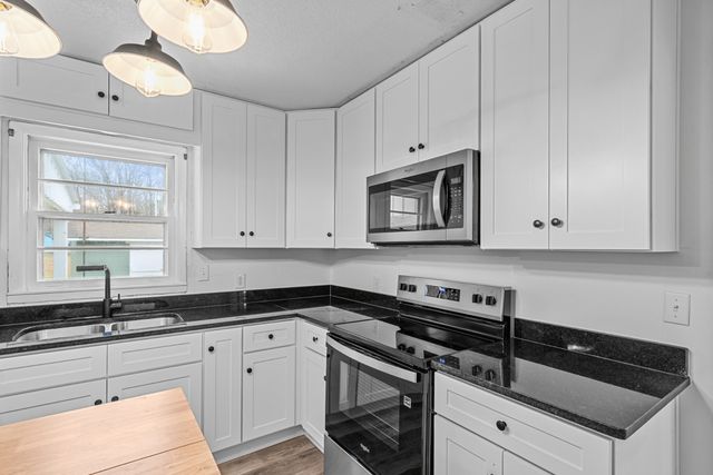 1544 Midway Rd, Sewanee, TN 37375