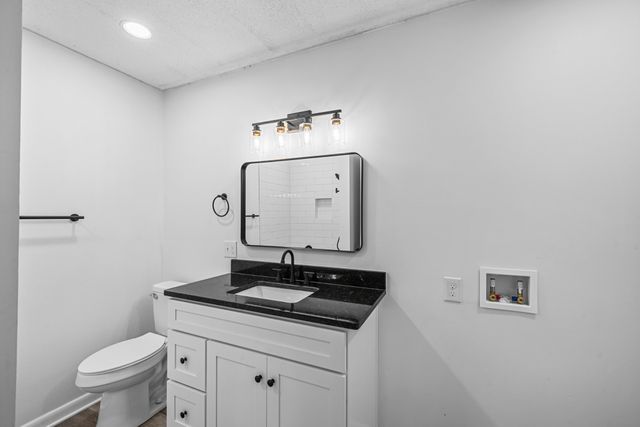 1544 Midway Rd, Sewanee, TN 37375