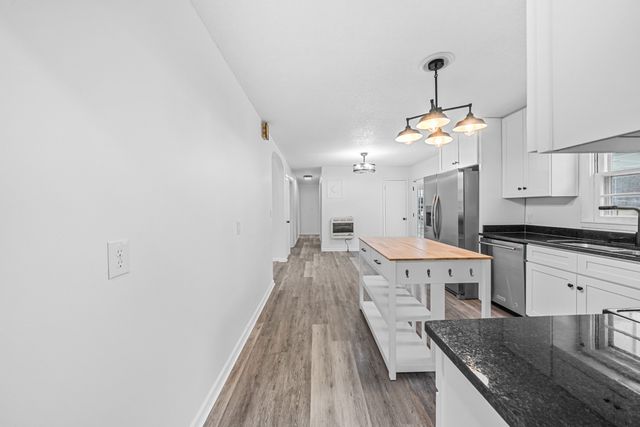 1544 Midway Rd, Sewanee, TN 37375