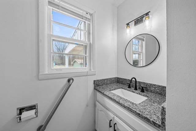 1544 Midway Rd, Sewanee, TN 37375