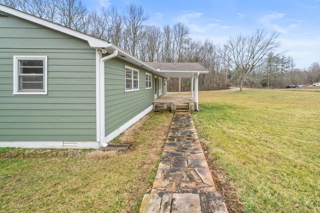 1544 Midway Rd, Sewanee, TN 37375