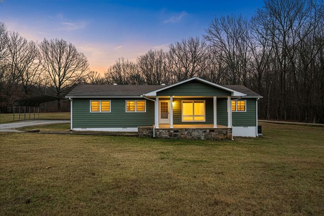 1544 Midway Rd, Sewanee, TN 37375