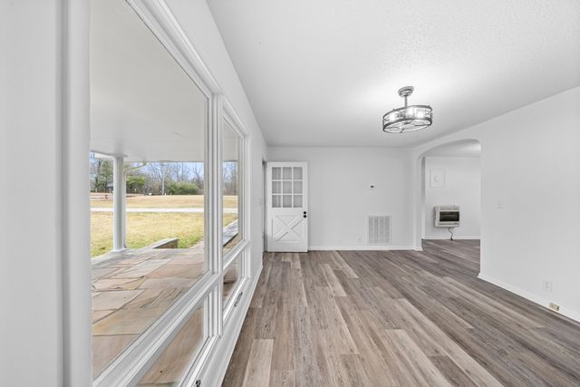 1544 Midway Rd, Sewanee, TN 37375