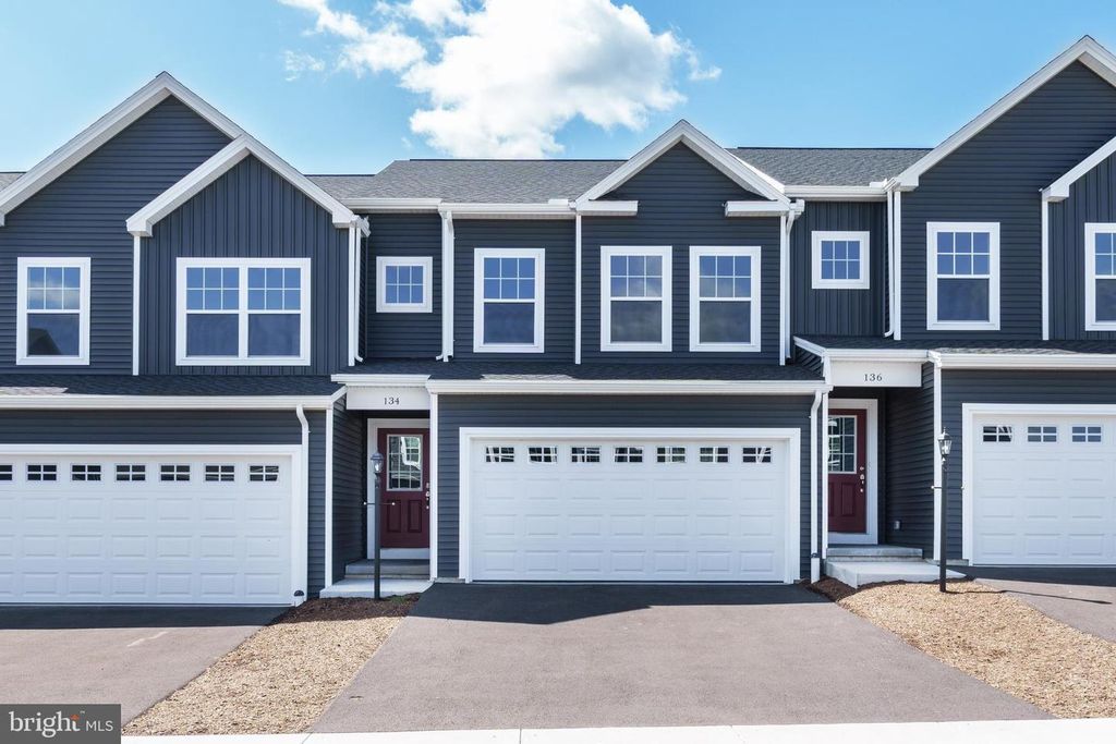 134 DOLOMITE DR, Port Matilda, PA 16870