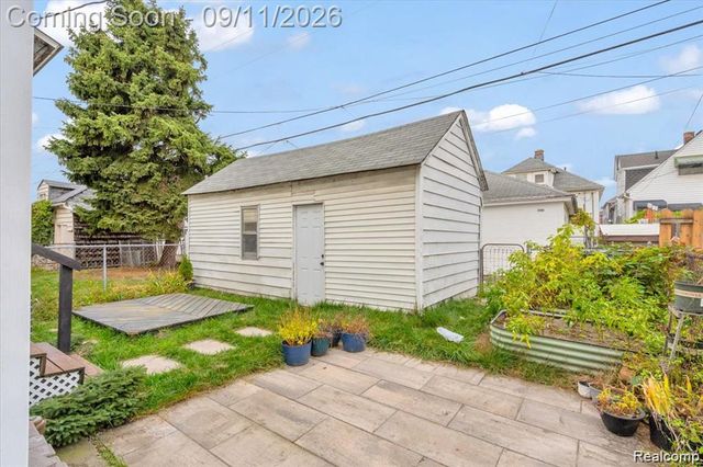 2997 Hanley Street, Hamtramck, MI 48212