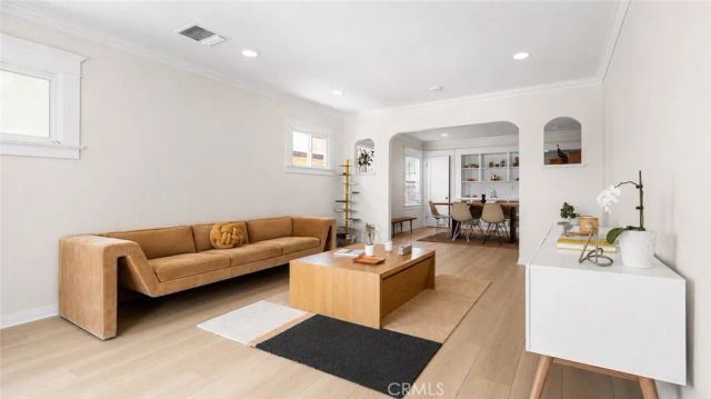 1849 W 38th Street, Los Angeles, CA 90062