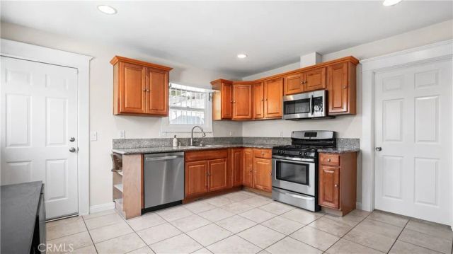 1849 W 38th Street, Los Angeles, CA 90062