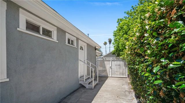 1849 W 38th Street, Los Angeles, CA 90062