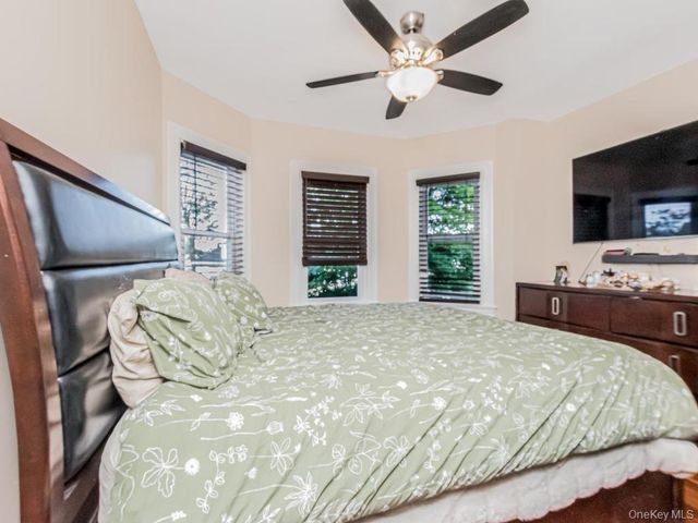 460 S 2nd Avenue, Mount Vernon, NY 10550