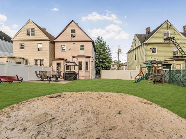 460 S 2nd Avenue, Mount Vernon, NY 10550