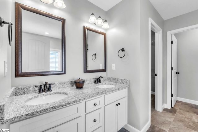 4 Orchard Crest Court, Greer, SC 29651