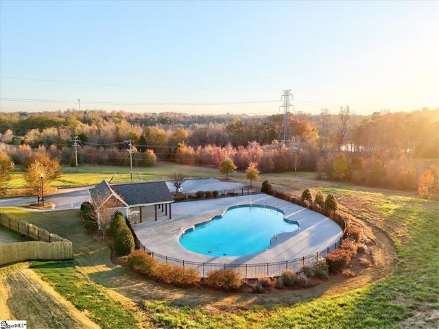 4 Orchard Crest Court, Greer, SC 29651