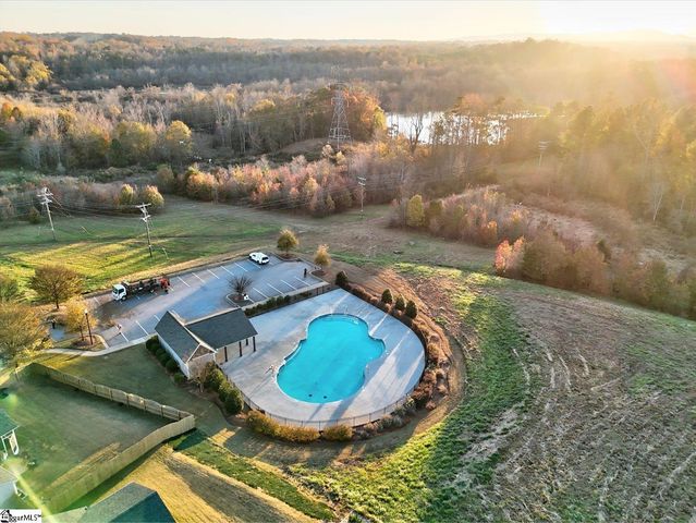 4 Orchard Crest Court, Greer, SC 29651