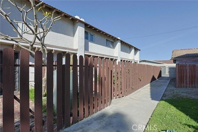 10805 Westminster, Garden Grove, CA 92843