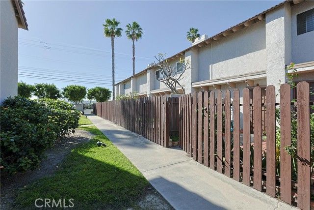 10805 Westminster, Garden Grove, CA 92843