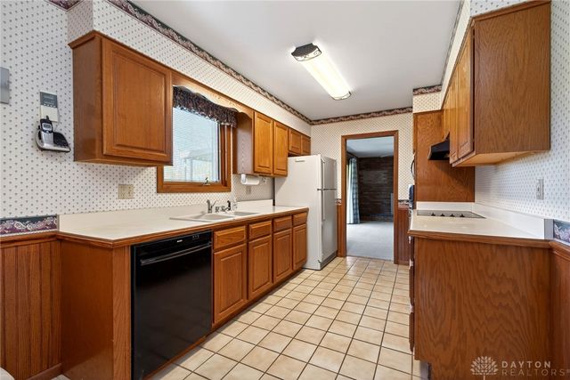 3233 Carrier Avenue, Kettering, OH 45429