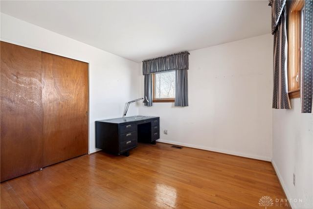 3233 Carrier Avenue, Kettering, OH 45429