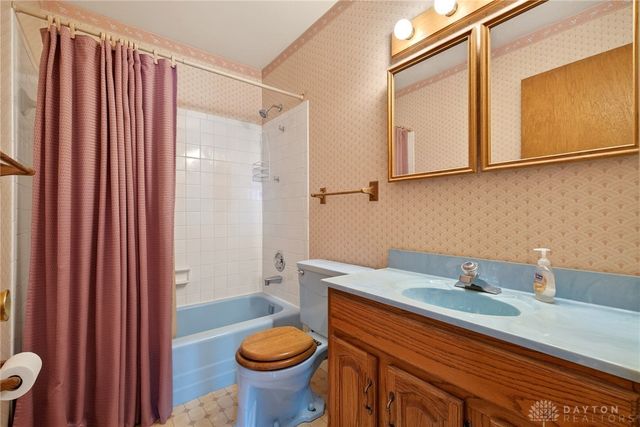 3233 Carrier Avenue, Kettering, OH 45429