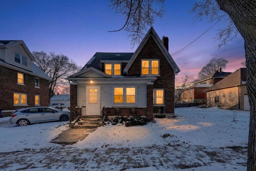 308 S Brooks Street, Madison, WI 53715