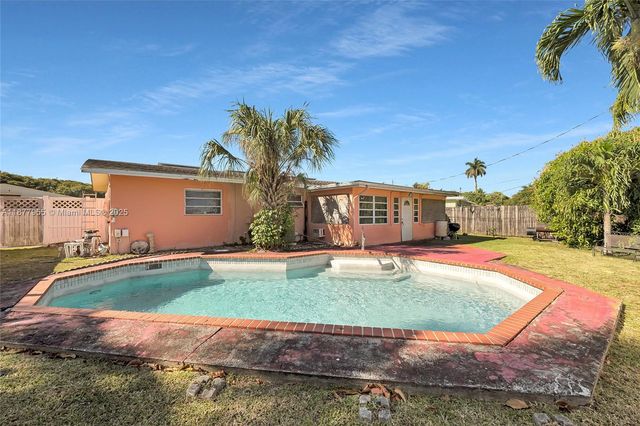 1412 NW 63rd Ave, Margate, FL 33063