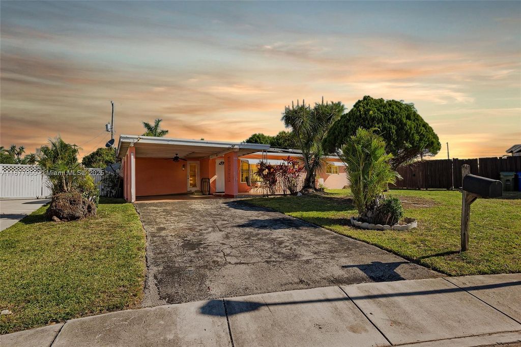 1412 NW 63rd Ave, Margate, FL 33063