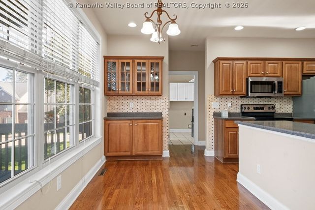109 Yorktowne Place, Charleston, WV 25309