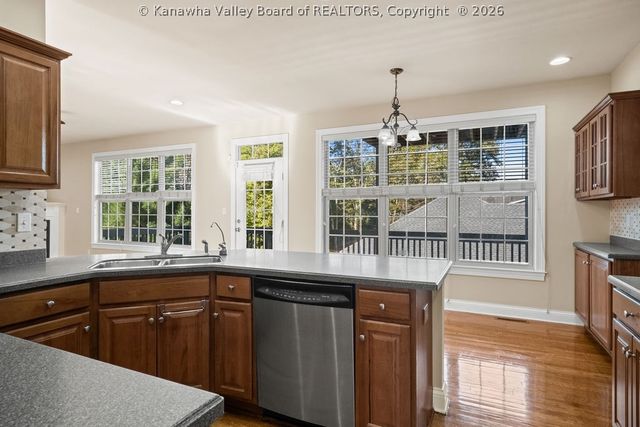 109 Yorktowne Place, Charleston, WV 25309