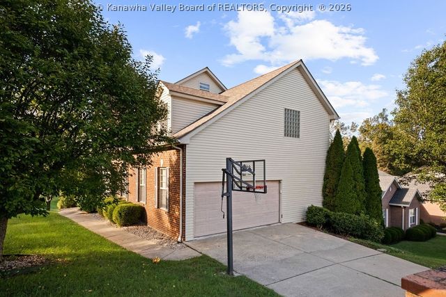 109 Yorktowne Place, Charleston, WV 25309
