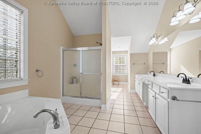 109 Yorktowne Place, Charleston, WV 25309