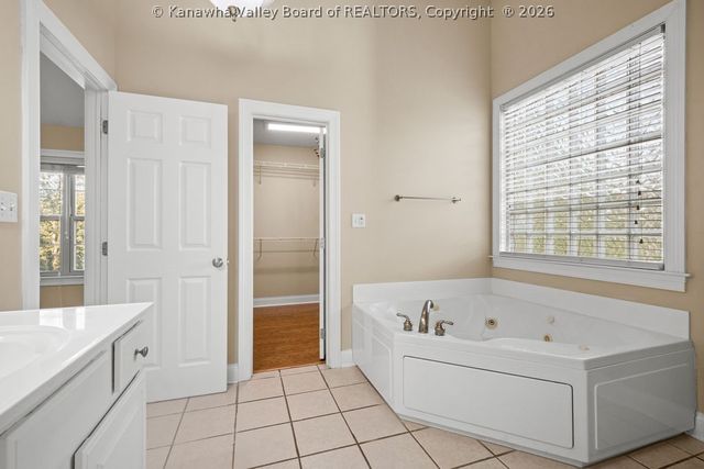 109 Yorktowne Place, Charleston, WV 25309