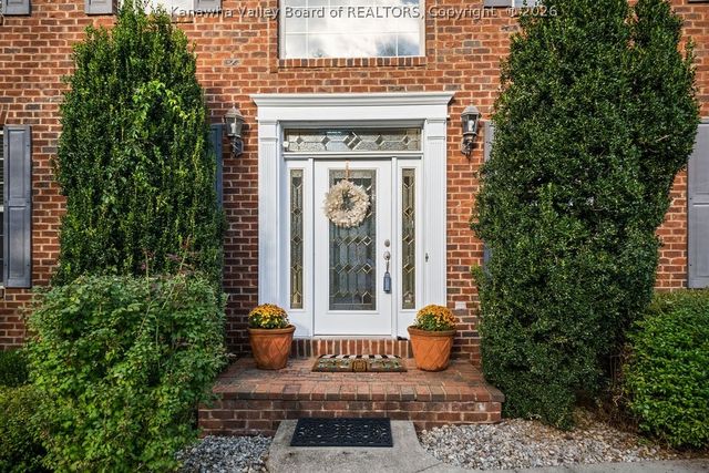 109 Yorktowne Place, Charleston, WV 25309
