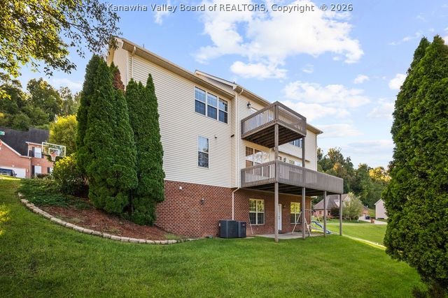 109 Yorktowne Place, Charleston, WV 25309